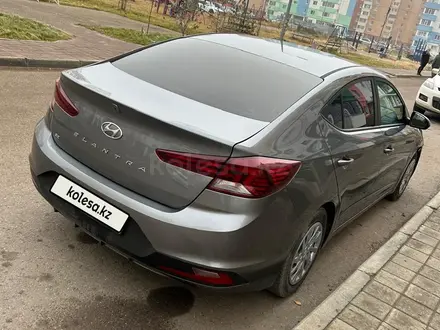 Hyundai Elantra 2018 года за 8 200 000 тг. в Костанай – фото 8