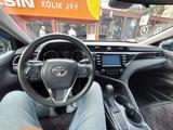 Toyota Camry 2019 годаүшін11 000 000 тг. в Жезказган – фото 2