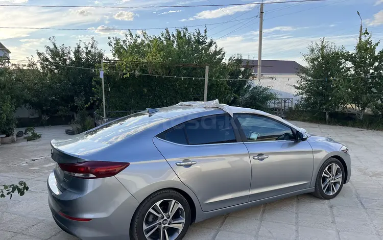 Hyundai Elantra 2016 года за 5 555 000 тг. в Жанаозен