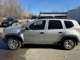 Renault Duster 2014 годаүшін4 500 000 тг. в Семей – фото 2