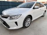 Toyota Camry 2015 годаүшін11 200 000 тг. в Атырау