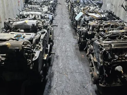 Матор Каробка Тойота Камри 45 50 объём 2.5 3.5 2AR 2GR за 750 000 тг. в Алматы – фото 6