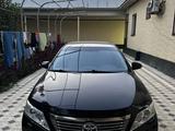 Toyota Camry 2014 года за 6 900 000 тг. в Шымкент – фото 2