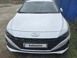 Hyundai Elantra 2022 года за 12 000 000 тг. в Калбатау – фото 5