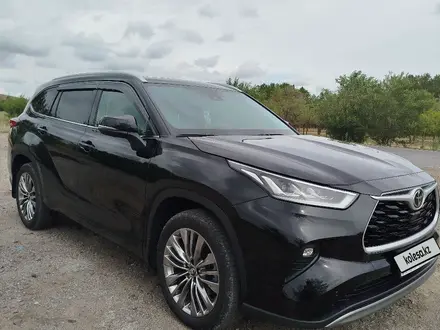 Toyota Highlander 2023 года за 25 700 000 тг. в Астана