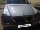 Mercedes-Benz C 240 2002 года за 1 900 000 тг. в Актобе – фото 2