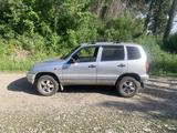 Chevrolet Niva 2005 года за 2 300 000 тг. в Усть-Каменогорск – фото 2