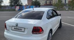 Volkswagen Polo 2015 годаүшін5 500 000 тг. в Семей – фото 4