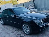 Mercedes-Benz E 320 2004 годаfor5 000 000 тг. в Алматы