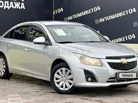 Chevrolet Cruze 2013 года за 4 350 000 тг. в Актобе – фото 3