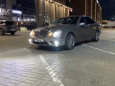 Mercedes-Benz E 500 2005 года за 5 500 000 тг. в Костанай