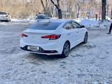 Hyundai Elantra 2019 годаfor8 400 000 тг. в Алматы – фото 2