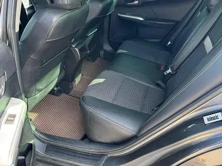 Toyota Camry 2013 года за 7 500 000 тг. в Атырау – фото 9