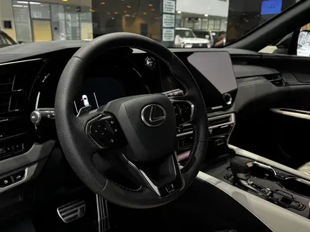 Lexus RX 500h F Sport Performance+ SE 2025 года за 56 690 000 тг. в Алматы – фото 6