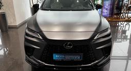 Lexus RX 500h F Sport Performance+ SE 2025 года за 56 690 000 тг. в Алматы