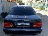Mercedes-Benz E 280 1998 года за 2 850 000 тг. в Алматы