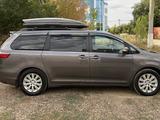 Toyota Sienna 2015 года за 16 000 000 тг. в Актобе – фото 4