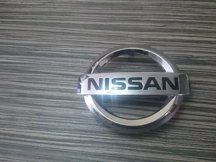 Эмблема Nissan на решетку радиатора за 25 000 тг. в Алматы