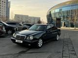 Mercedes-Benz E 230 1997 годаүшін2 400 000 тг. в Алматы