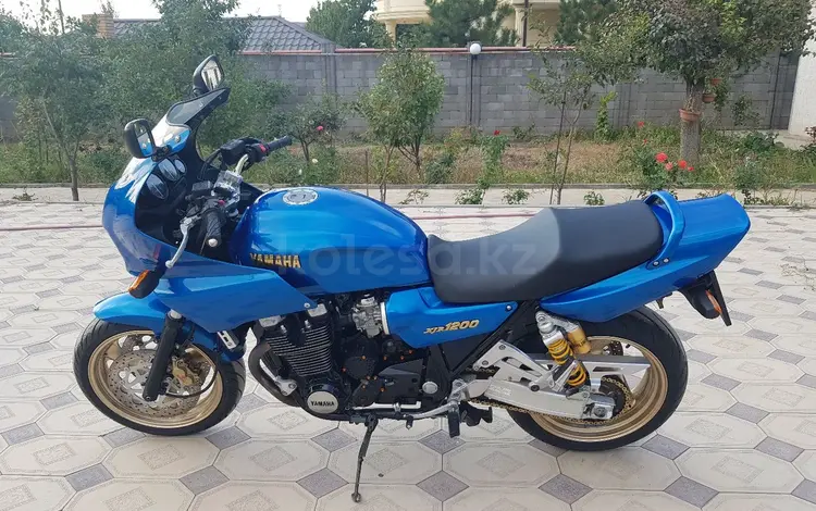 Yamaha  XJR 1200 1998 годаүшін2 495 000 тг. в Алматы