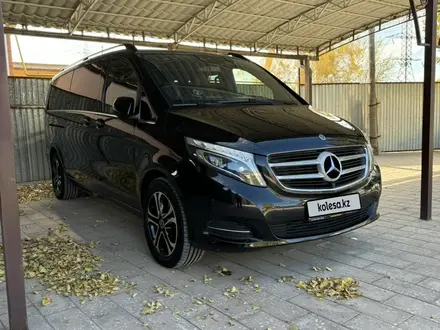 Mercedes-Benz V 250 2019 года за 35 000 000 тг. в Алматы – фото 2