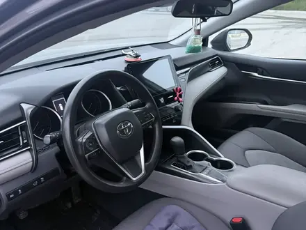 Toyota Camry 2022 года за 13 500 000 тг. в Актау – фото 11