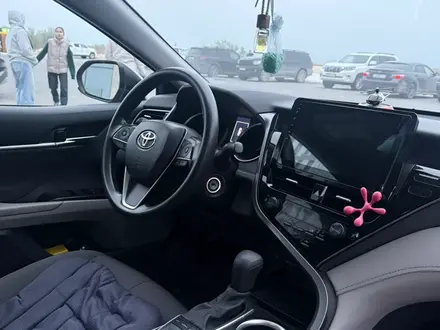 Toyota Camry 2022 года за 13 500 000 тг. в Актау – фото 13