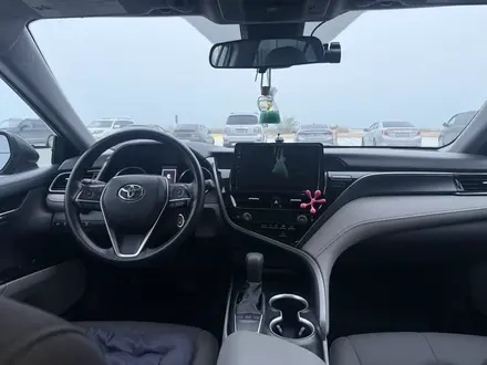 Toyota Camry 2022 года за 13 500 000 тг. в Актау – фото 15