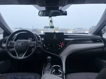Toyota Camry 2022 года за 13 500 000 тг. в Актау – фото 14