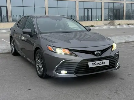 Toyota Camry 2022 года за 13 500 000 тг. в Актау – фото 3