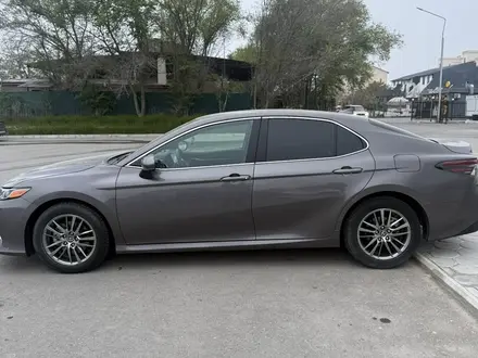 Toyota Camry 2022 года за 13 500 000 тг. в Актау – фото 9