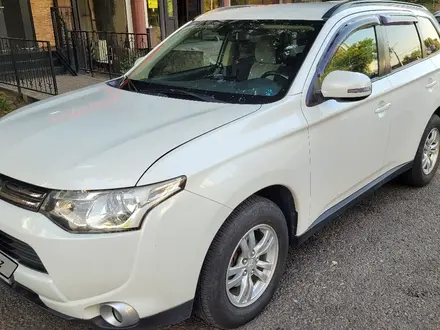 Mitsubishi Outlander 2012 года за 6 300 000 тг. в Алматы – фото 17