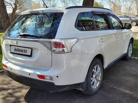 Mitsubishi Outlander 2012 года за 6 300 000 тг. в Алматы – фото 4