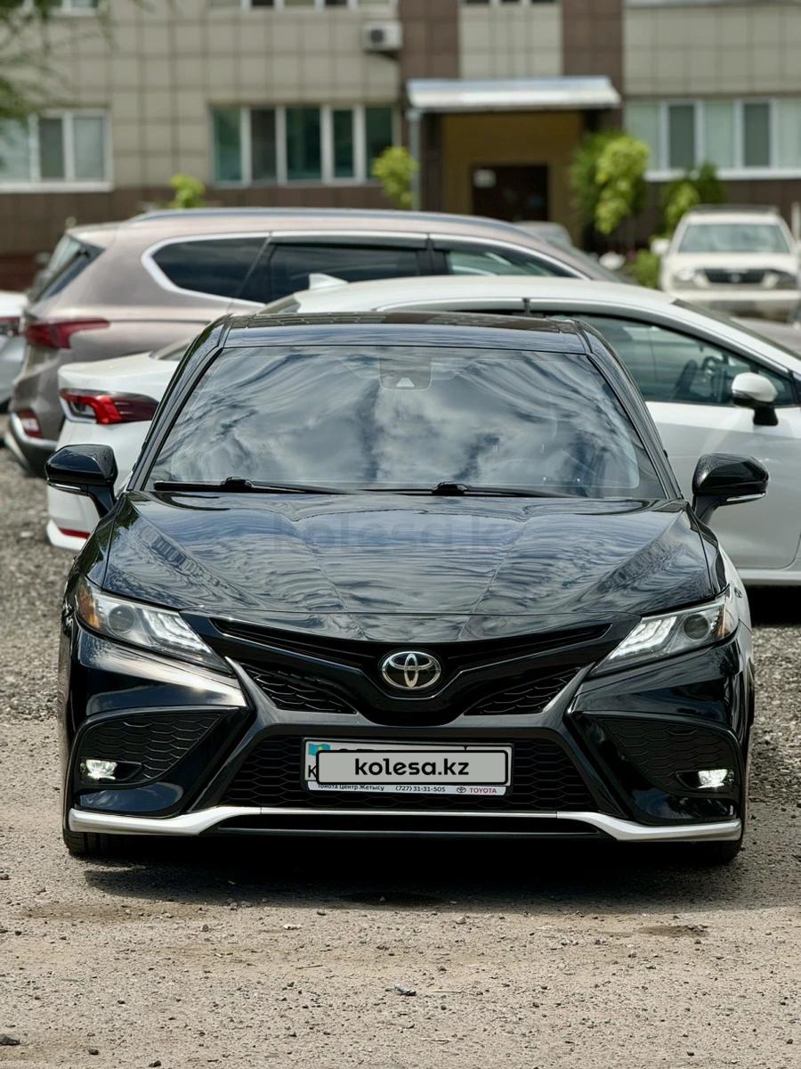 Toyota Camry 2023 г.