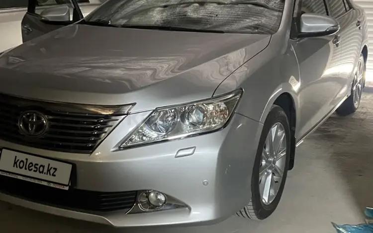 Toyota Camry 2013 годаfor10 800 000 тг. в Шымкент