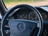 Mercedes-Benz E 220 1993 года за 1 500 000 тг. в Алматы – фото 5
