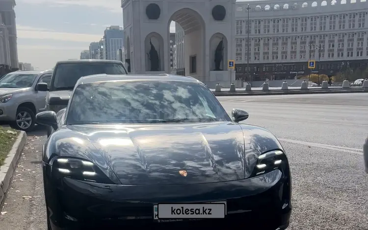 Porsche Taycan 2022 года за 49 000 000 тг. в Астана