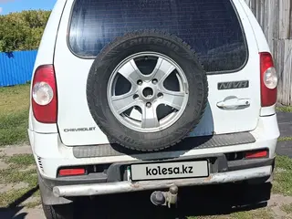 Chevrolet Niva, 2011