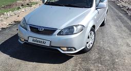 Daewoo Gentra 2014 года за 3 400 000 тг. в Алматы – фото 2