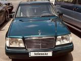 Mercedes-Benz E 220 1994 года за 2 250 000 тг. в Алматы