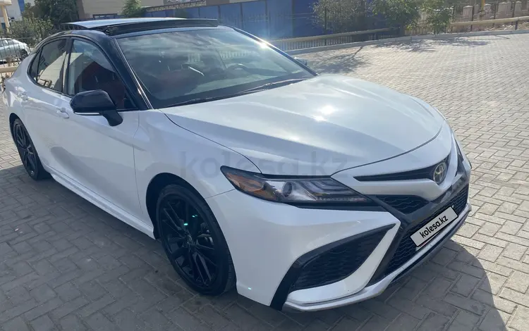 Toyota Camry 2022 года за 15 000 000 тг. в Актау