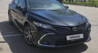 Toyota Camry 2023 года за 16 300 000 тг. в Алматы