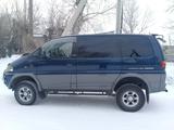 Mitsubishi Delica 1997 годаүшін3 050 000 тг. в Семей – фото 4