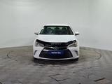 Toyota Camry 2015 года за 6 150 000 тг. в Алматы – фото 2