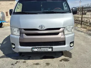 Toyota HiAce, 2013