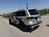 Volkswagen Touareg 2007 года за 6 500 000 тг. в Алматы – фото 4