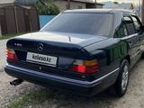 Mercedes-Benz E 230 1992 года за 2 600 000 тг. в Шу – фото 3