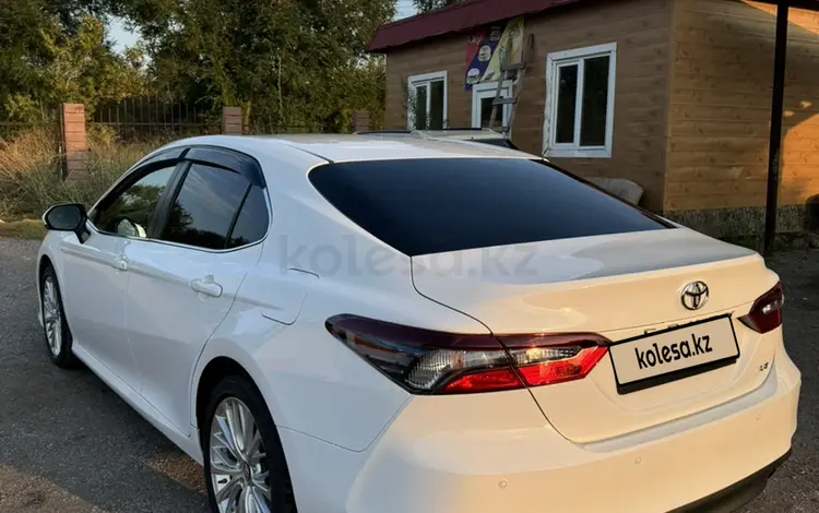 Toyota Camry 2022 годаfor13 500 000 тг. в Алматы