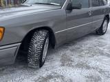 Mercedes-Benz E 230 1989 годаүшін1 800 000 тг. в Караганда – фото 2