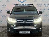 Toyota Highlander 2017 года за 20 400 000 тг. в Атырау – фото 2